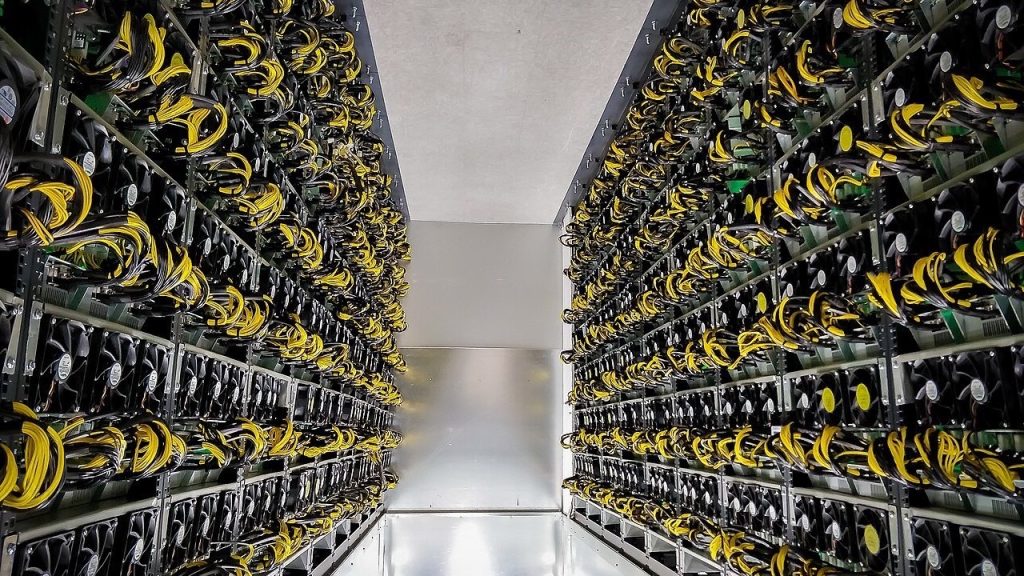 Русский: Reading the Bitcoin fee market: rates, queues and wallet estimates；独立主题配图