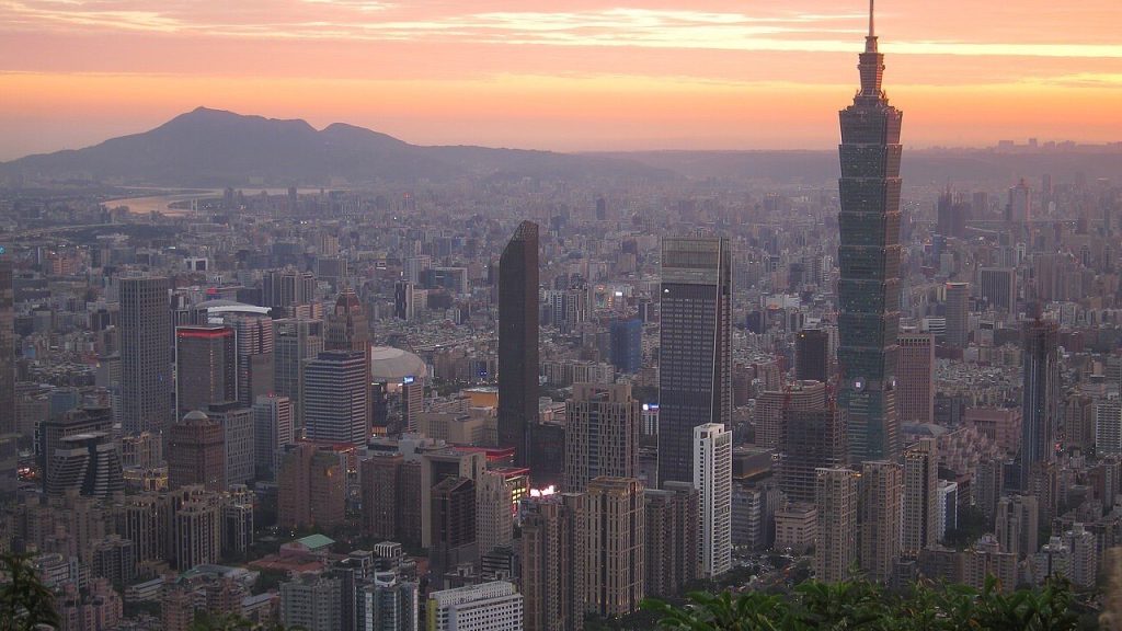 Tiếng Việt: Checking a Taiwan virtual-asset provider: registration, disclosures and withdrawals；独立主题配图